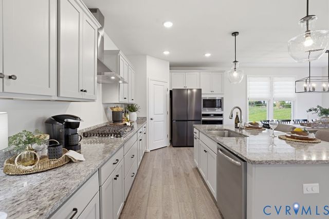 18166 Veronica Ct, Moseley, VA 23120