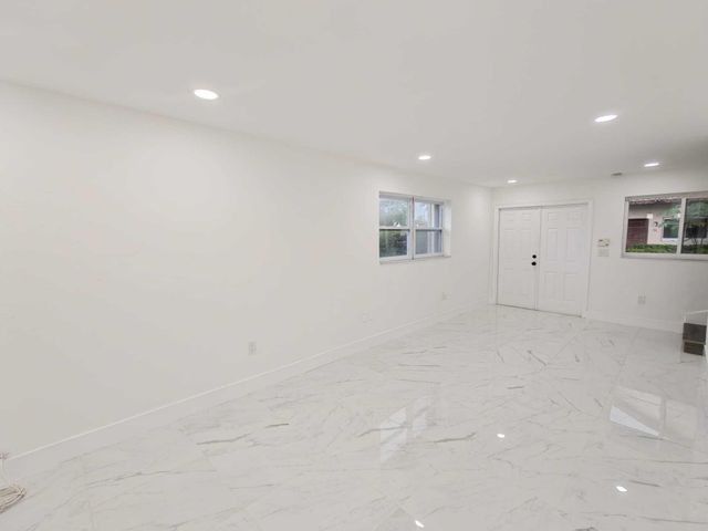 6607 WINFIELD Boulevard 47, Margate, FL 33063