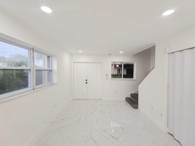 6607 WINFIELD Boulevard 47, Margate, FL 33063
