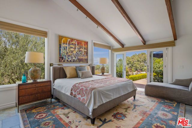 3770 Glenridge Drive, Sherman Oaks, CA 91423