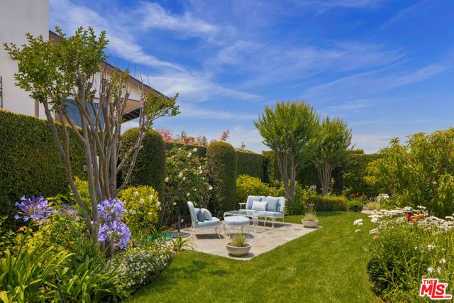 3770 Glenridge Drive, Sherman Oaks, CA 91423