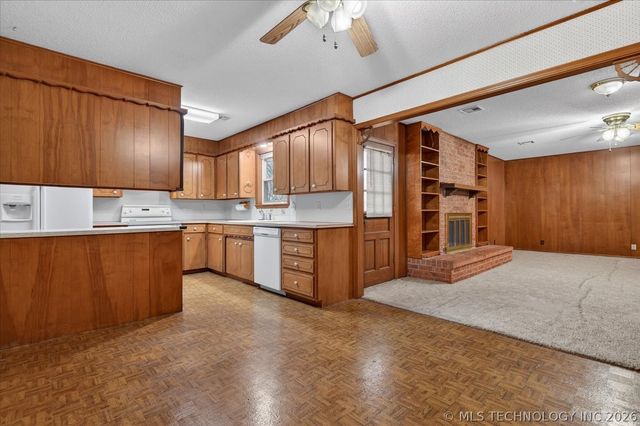 6413 BELMONT Road, Bartlesville, OK 74006