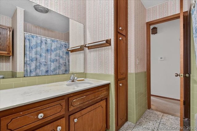 6413 BELMONT Road, Bartlesville, OK 74006