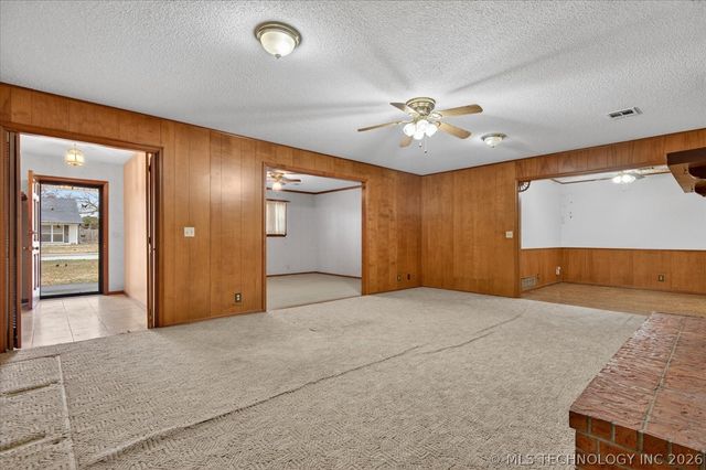 6413 BELMONT Road, Bartlesville, OK 74006