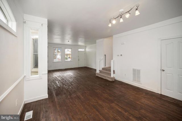 1712 WASHINGTON AVE, Fredericksburg, VA 22401