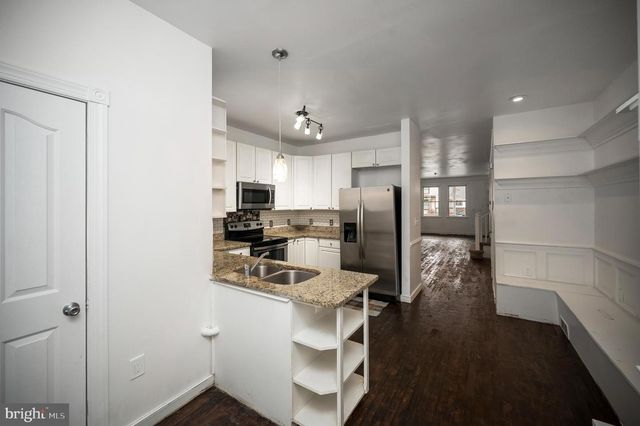 1712 WASHINGTON AVE, Fredericksburg, VA 22401