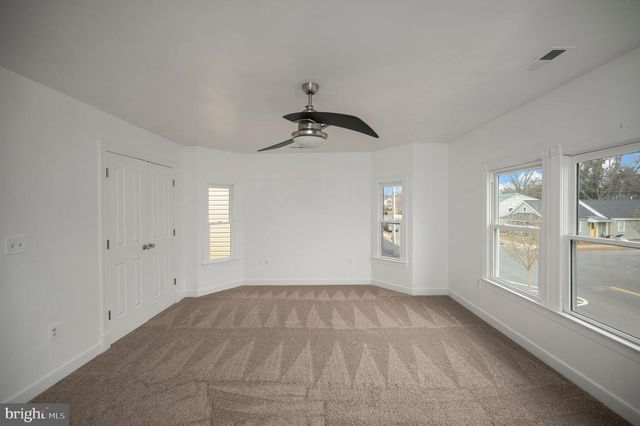 1712 WASHINGTON AVE, Fredericksburg, VA 22401