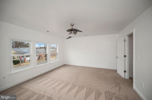 1712 WASHINGTON AVE, Fredericksburg, VA 22401