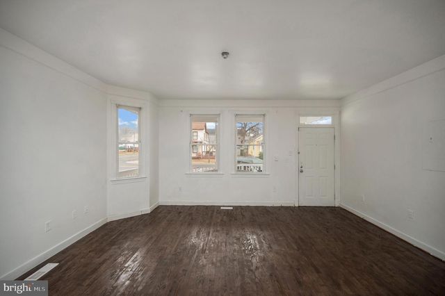 1712 WASHINGTON AVE, Fredericksburg, VA 22401