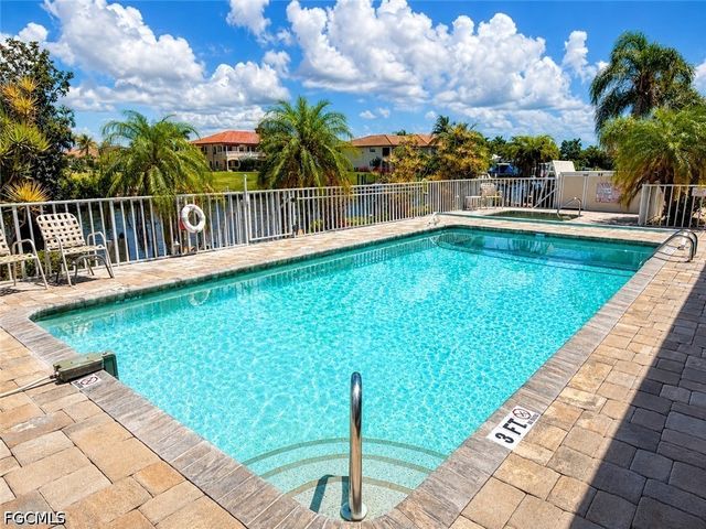 1615 SE 46th LN 202, Cape Coral, FL 33904