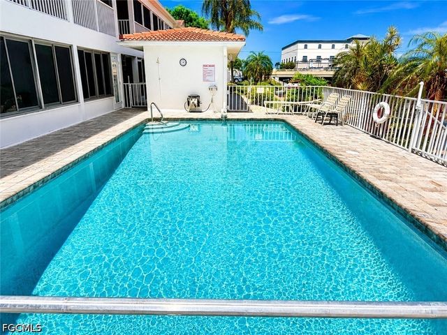 1615 SE 46th LN 202, Cape Coral, FL 33904
