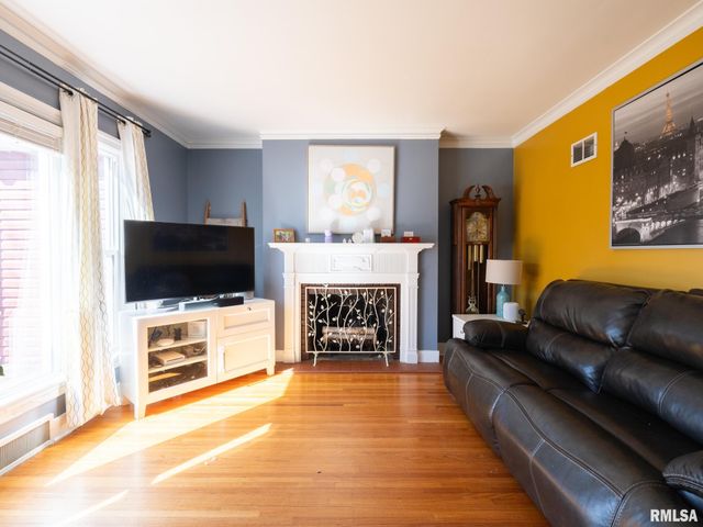 3120 N LINNHILL Court, Peoria, IL 61604