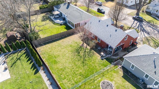 3120 N LINNHILL Court, Peoria, IL 61604