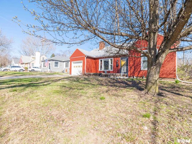 3120 N LINNHILL Court, Peoria, IL 61604