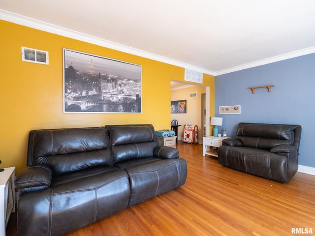 3120 N LINNHILL Court, Peoria, IL 61604