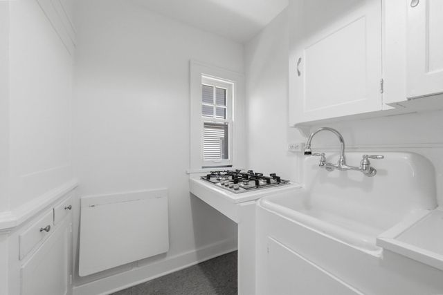 800 W South Street, Kalamazoo, MI 49007