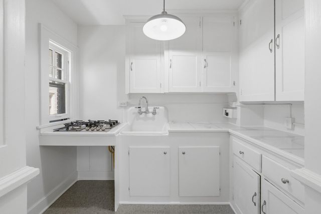 800 W South Street, Kalamazoo, MI 49007