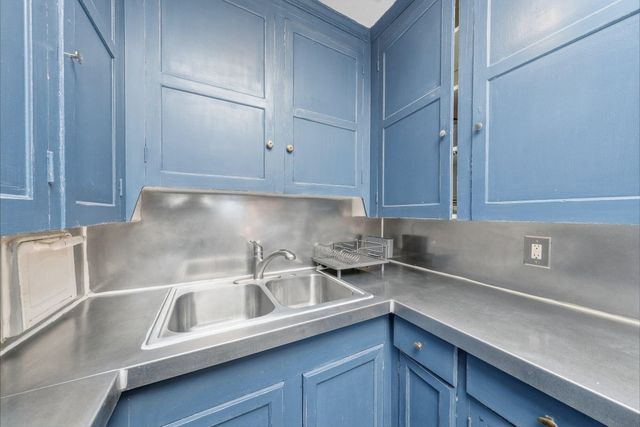 800 W South Street, Kalamazoo, MI 49007