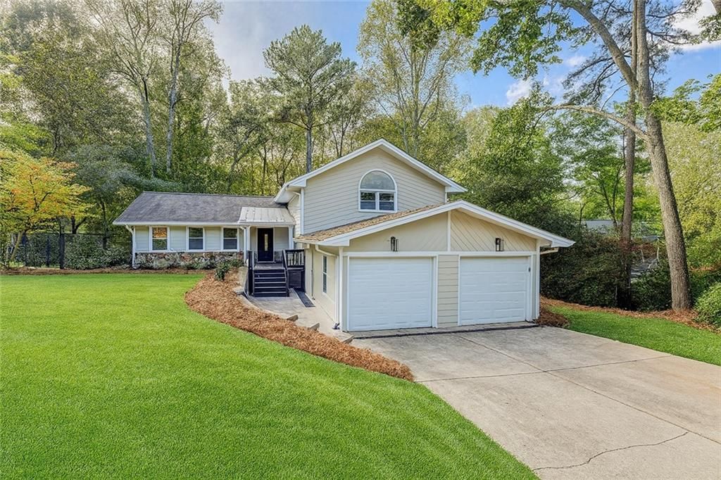 1185 Lake Colony Drive, Marietta, GA 30068