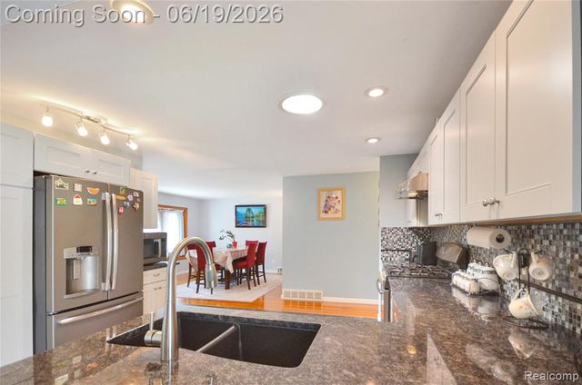 37653 Longacre Drive, Sterling Heights, MI 48312