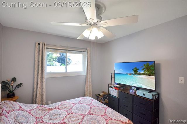 37653 Longacre Drive, Sterling Heights, MI 48312