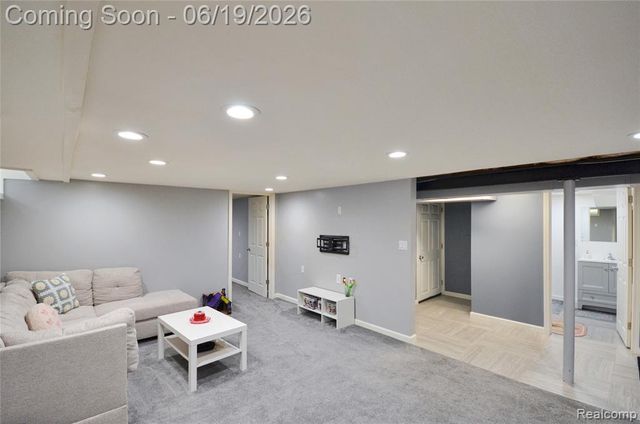 37653 Longacre Drive, Sterling Heights, MI 48312
