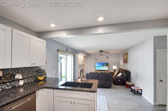 37653 Longacre Drive, Sterling Heights, MI 48312