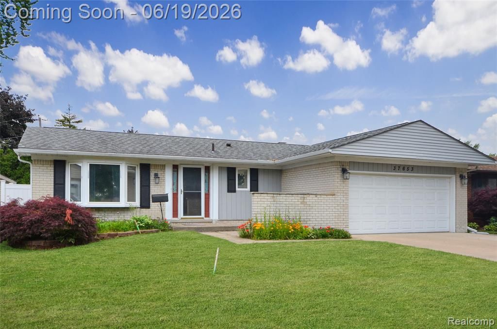 37653 Longacre Drive, Sterling Heights, MI 48312