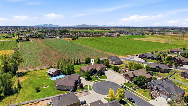 2377 S CAMERON DR, West Haven, UT 84401