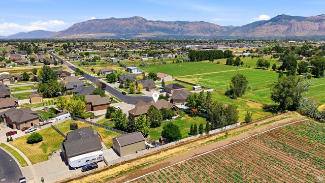 2377 S CAMERON DR, West Haven, UT 84401