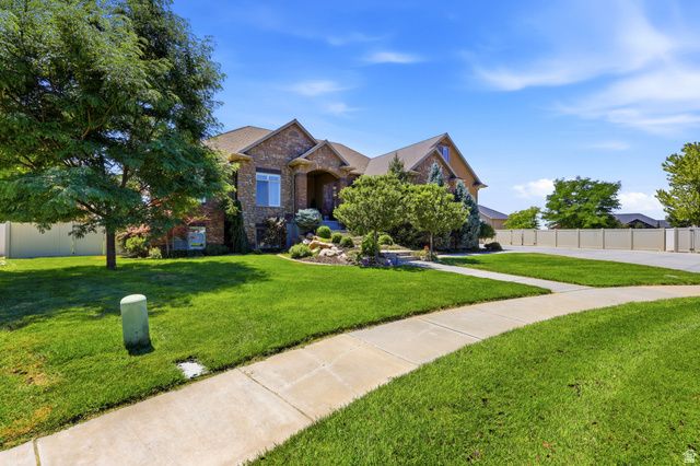 2377 S CAMERON DR, West Haven, UT 84401