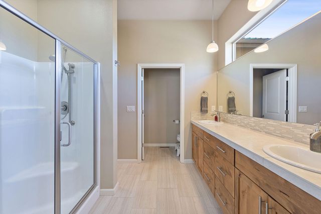 2273 NE Valley View Court, Madras, OR 97741