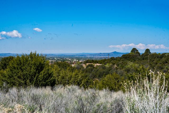 1421 Canada Del Sur, Santa Fe, NM 87501