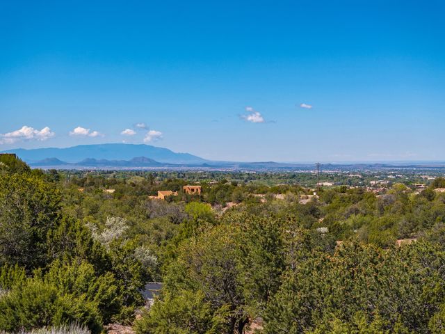 1421 Canada Del Sur, Santa Fe, NM 87501