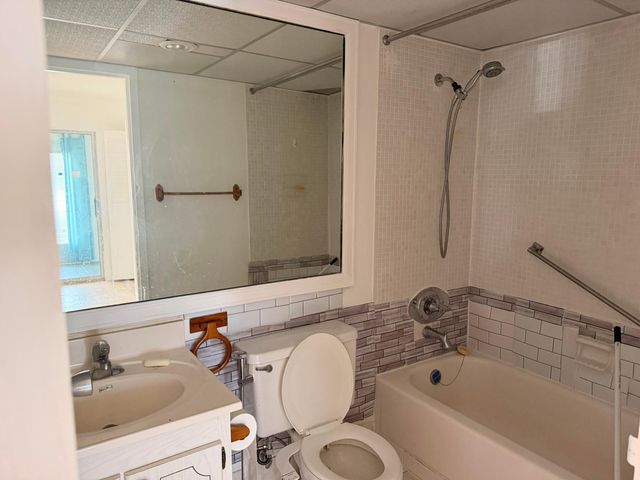 355 Brittany H, Delray Beach, FL 33446