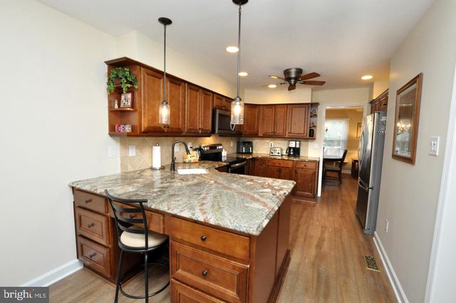 3 HILLTOP LN, Medford, NJ 08055