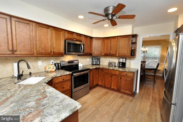 3 HILLTOP LN, Medford, NJ 08055