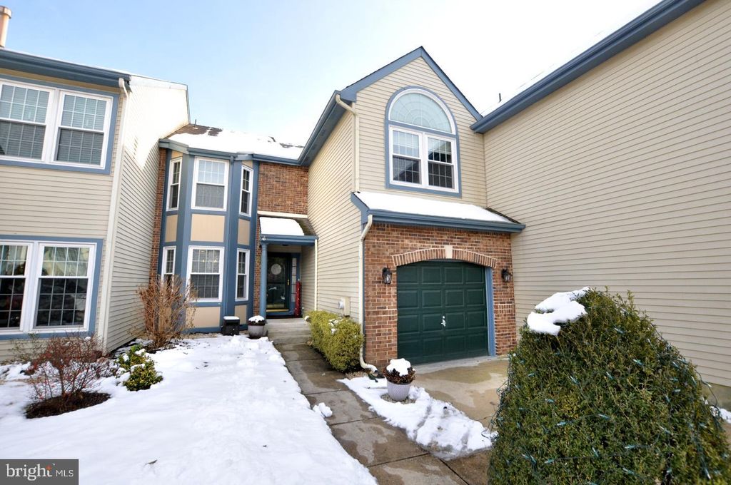 3 HILLTOP LN, Medford, NJ 08055