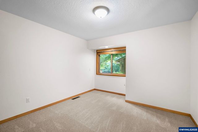 5062 Prospect St, West Linn, OR 97068