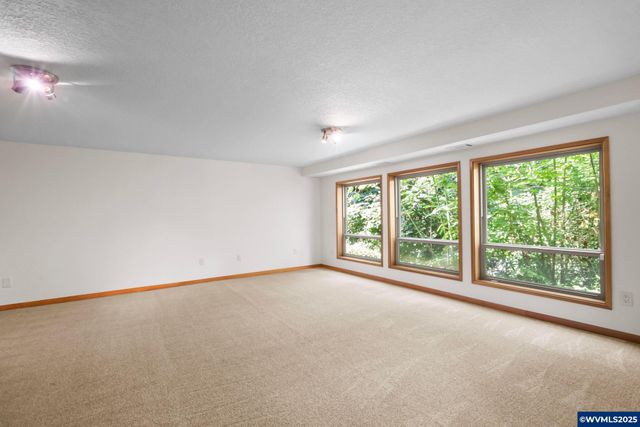 5062 Prospect St, West Linn, OR 97068