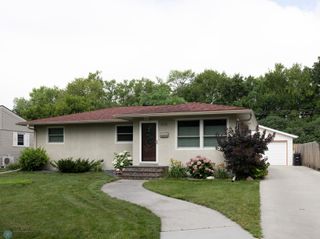 2510 10th Street N, Fargo, ND 58102