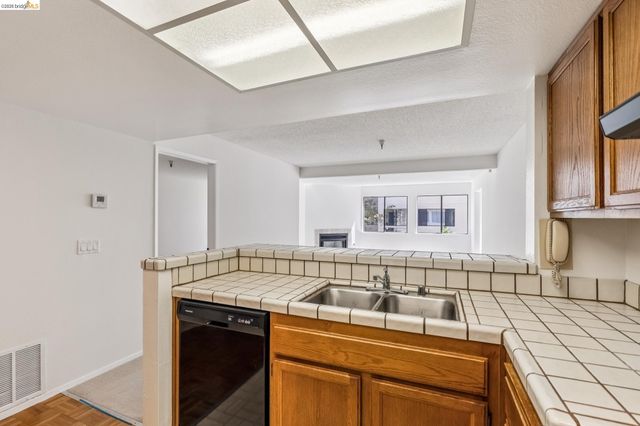 545 Pierce St 2307, Albany, CA 94706