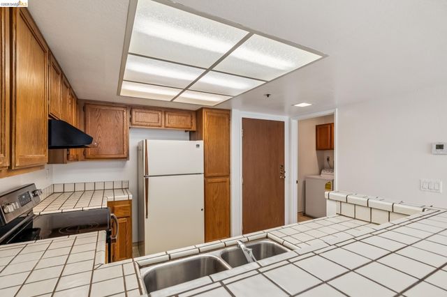 545 Pierce St 2307, Albany, CA 94706