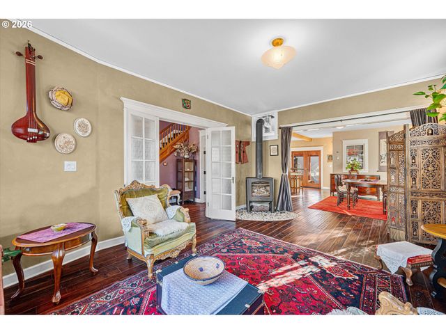 1218 Se ASH St, Portland, OR 97214