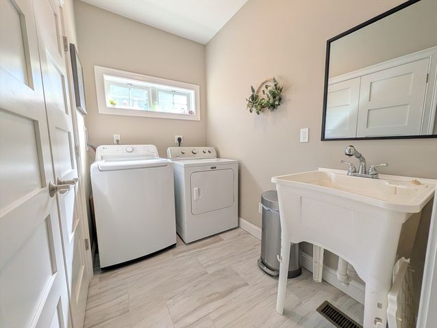 2 Seabiscuit Drive, Plymouth, MA 02360