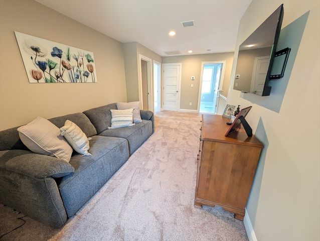 2 Seabiscuit Drive, Plymouth, MA 02360