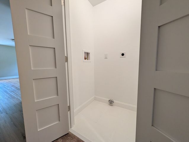 2 Seabiscuit Drive, Plymouth, MA 02360