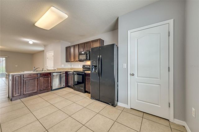 276 ARBOR LAKES DRIVE, Davenport, FL 33896