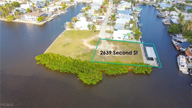 2639 Second ST, Matlacha, FL 33993