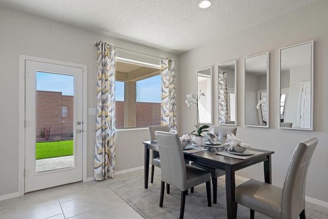 2641 Eglisfield Loop NE, Rio Rancho, NM 87144
